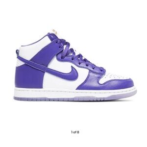 Nike dunks Sneakers in Purple and White